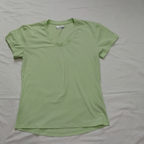 Columbia Wome's Green Fitted Short Sleeve T-Shirt size S - Picture 1 of 8